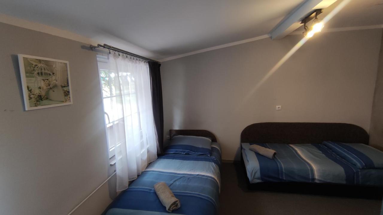Zajazd Pod Lwem Trzebnica Extérieur photo