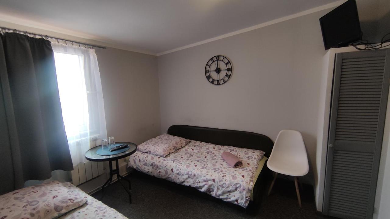 Zajazd Pod Lwem Trzebnica Extérieur photo