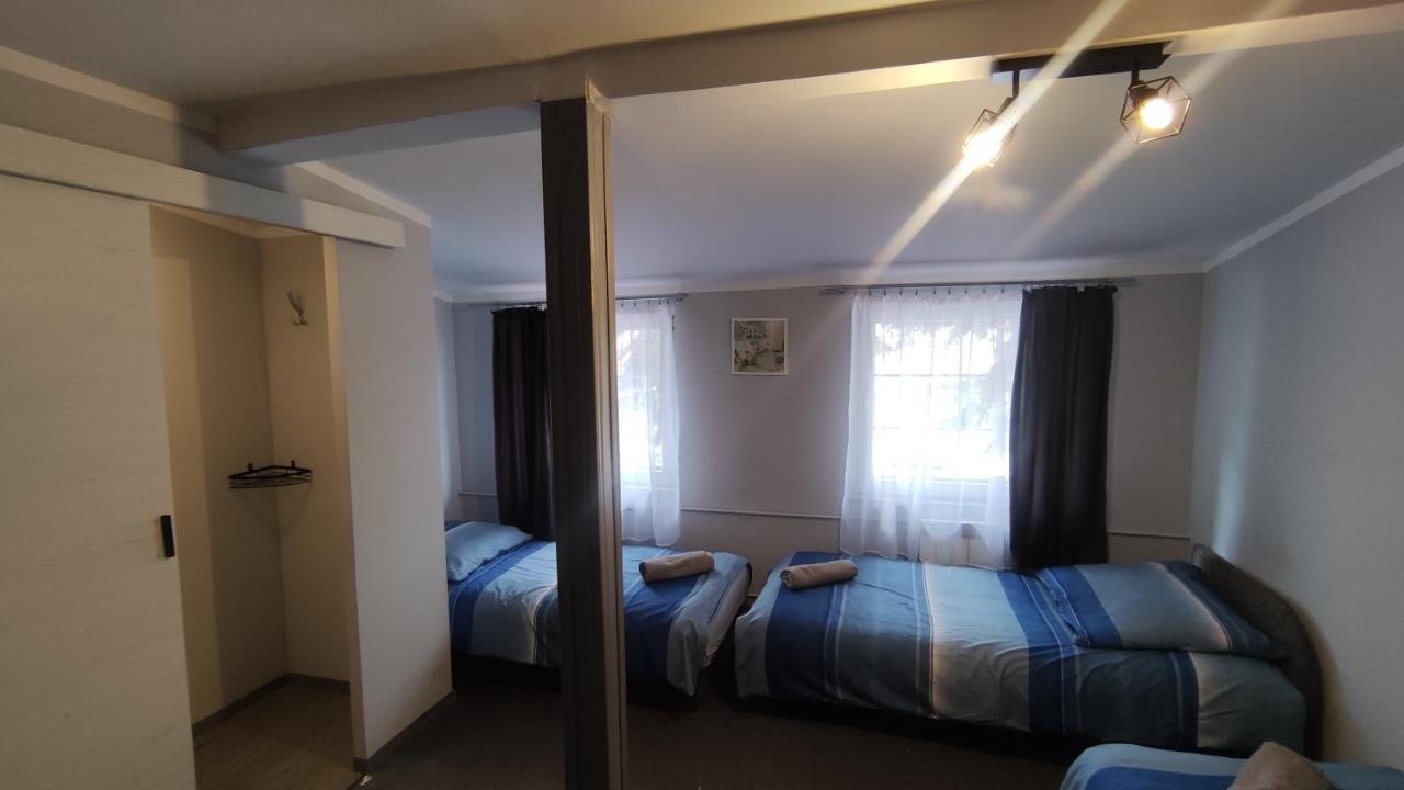 Zajazd Pod Lwem Trzebnica Extérieur photo